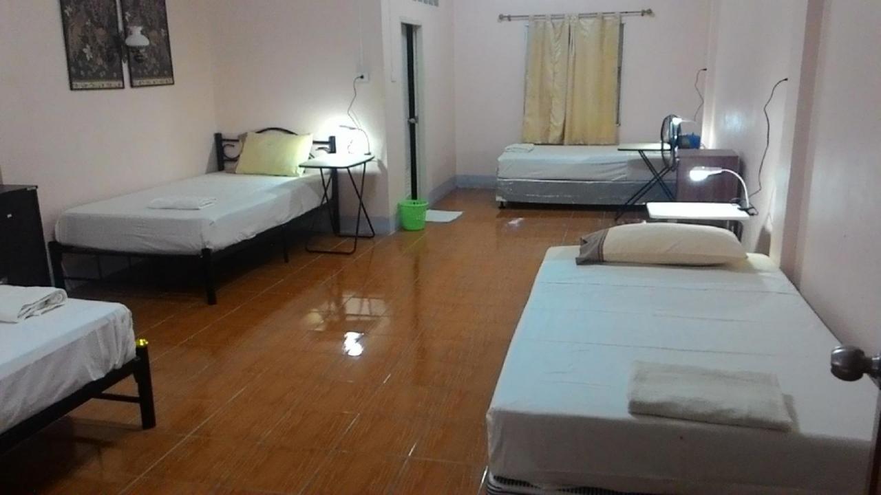 D'S Corner & Guesthouse Phuket Kamer foto